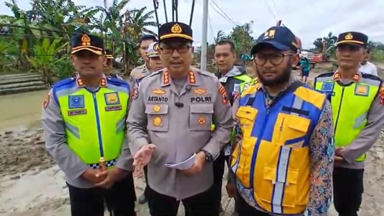 Perbaikan Tanggul Sungai Tuntang Dikebut, Truk Dilarang Melintas Jalur Gubug Perbaikan Tanggul Sungai Tuntang Dikebut, Truk Dilarang Melintas Jalur Gubug