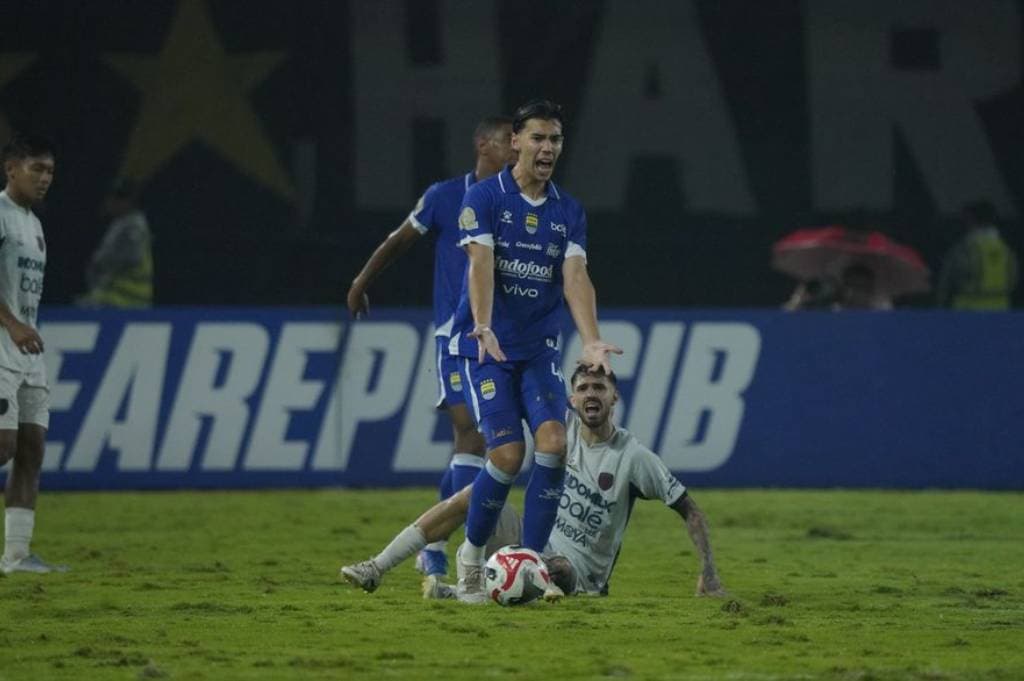Dion Markx Resmi Debut di Persib, Begini Penilaian Bojan Hodak Dion Markx Resmi Debut di Persib, Begini Penilaian Bojan Hodak