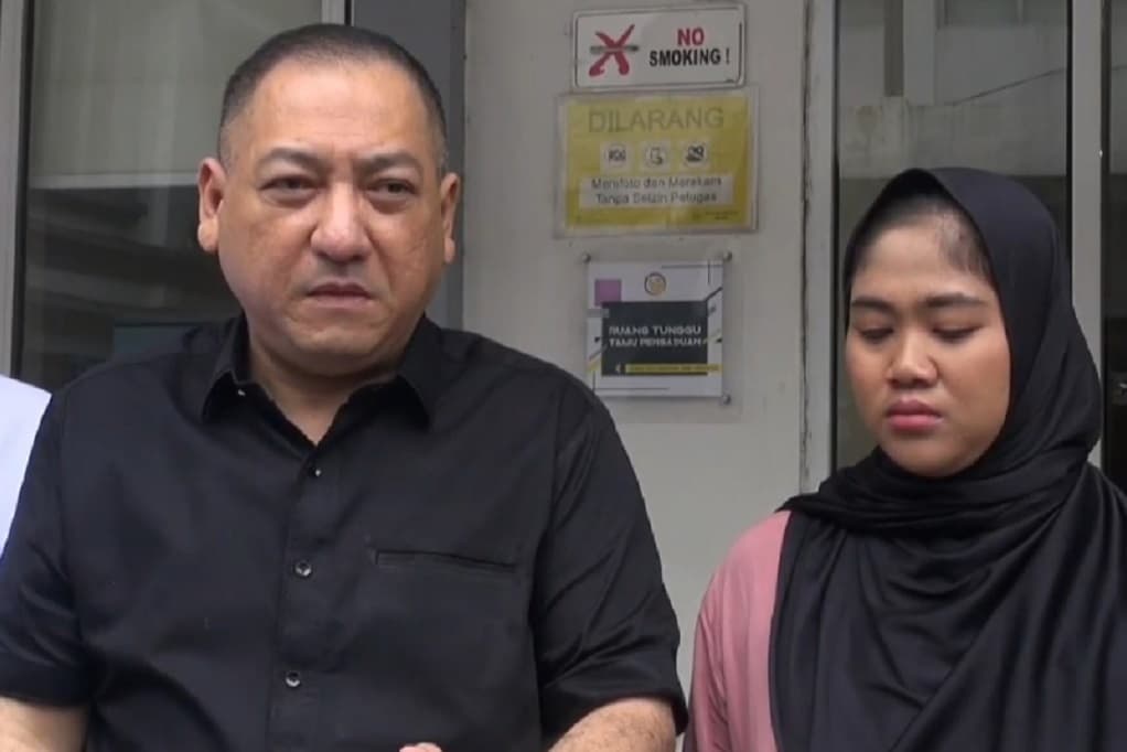 Bocah Tewas Diduga Dianiaya Ibu Tiri di Sukabumi, Ibu Kandung Lapor KPAI Bocah Tewas Diduga Dianiaya Ibu Tiri di Sukabumi, Ibu Kandung Lapor KPAI