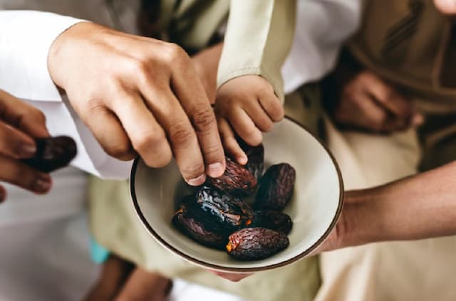 Jadwal Buka Puasa Manado dan Sekitarnya Hari Ini 12 Maret 2026 Jadwal Buka Puasa Manado dan Sekitarnya Hari Ini 12 Maret 2026