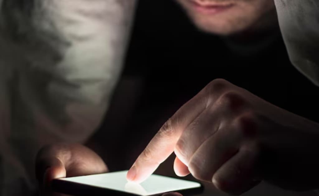 Polisi Bongkar Sindikat SMS E-Tilang Palsu, Dikendalikan WN China Polisi Bongkar Sindikat SMS E-Tilang Palsu, Dikendalikan WN China