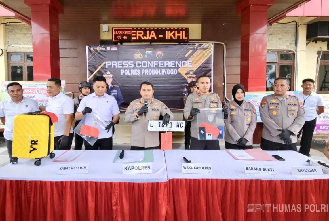 Turis Thailand Kehilangan Koper saat Wisata di Gunung Bromo, 3 Pelaku Ditangkap Turis Thailand Kehilangan Koper saat Wisata di Gunung Bromo, 3 Pelaku Ditangkap