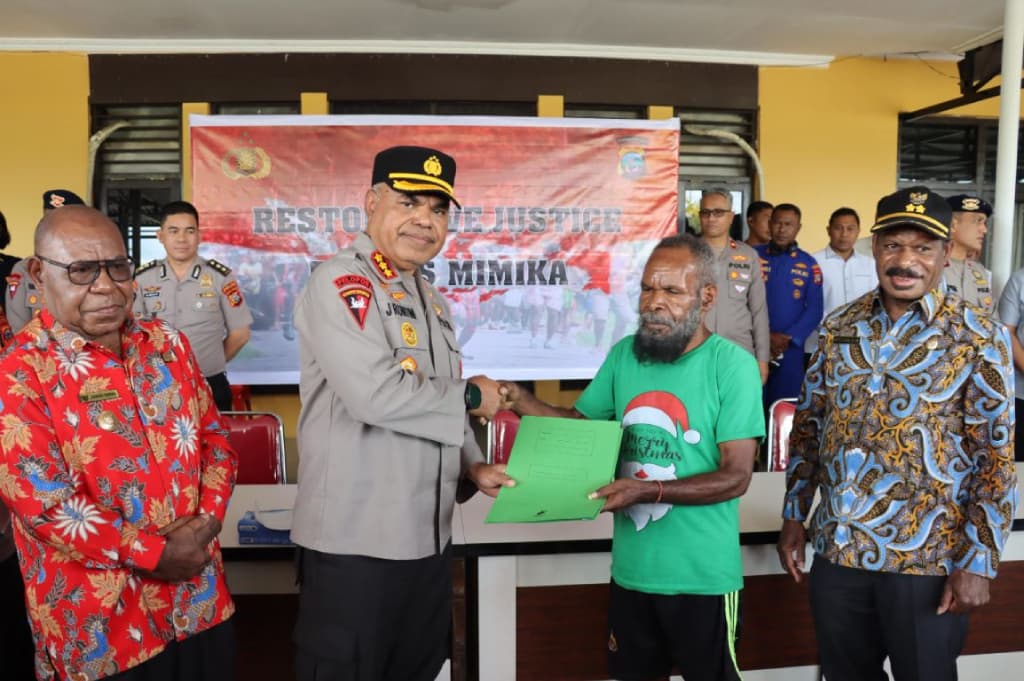 Konflik di Kwamki Narama, 11 Tahanan Dibebaskan Lewat Restorative Justice Konflik di Kwamki Narama, 11 Tahanan Dibebaskan Lewat Restorative Justice