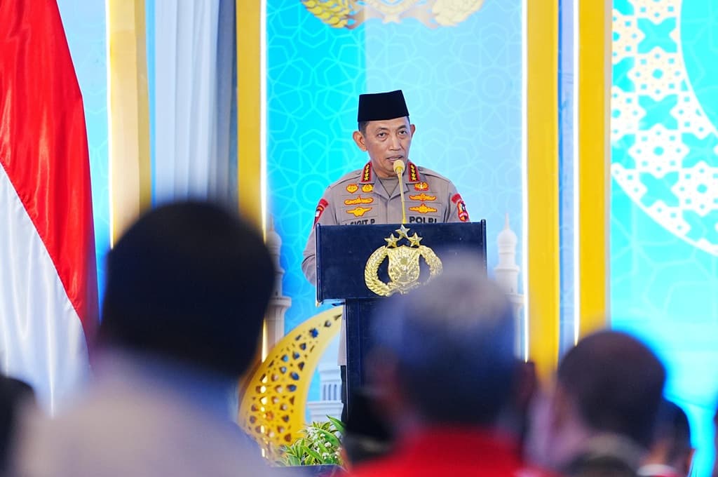 Kapolri Ajak Ormas-Mahasiswa Jaga Persatuan: Kunci Utama Dukung Program Pemerintah Kapolri Ajak Ormas-Mahasiswa Jaga Persatuan: Kunci Utama Dukung Program Pemerintah