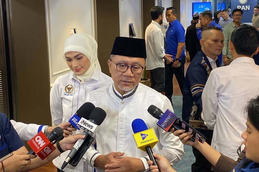 Zulhas Minta Anggota DPR Fraksi PAN Satu Suara: Jangan Sampai Beda, Repot Kita Zulhas Minta Anggota DPR Fraksi PAN Satu Suara: Jangan Sampai Beda, Repot Kita