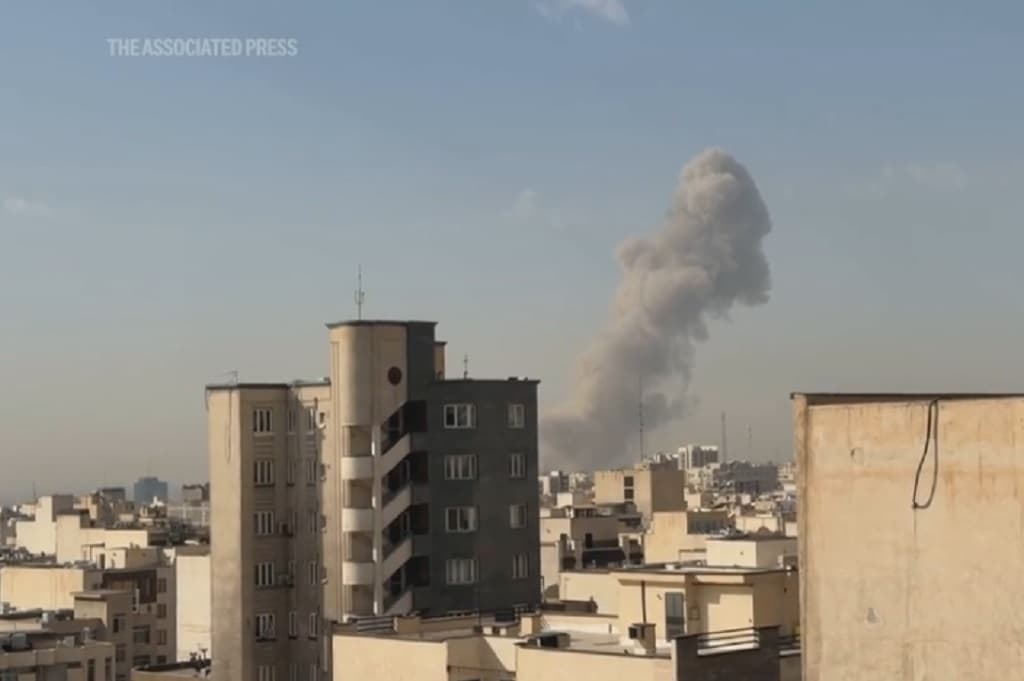 Iran Kecam Serangan! Siap Bela Diri Hadapi AS dan Israel Iran Kecam Serangan! Siap Bela Diri Hadapi AS dan Israel