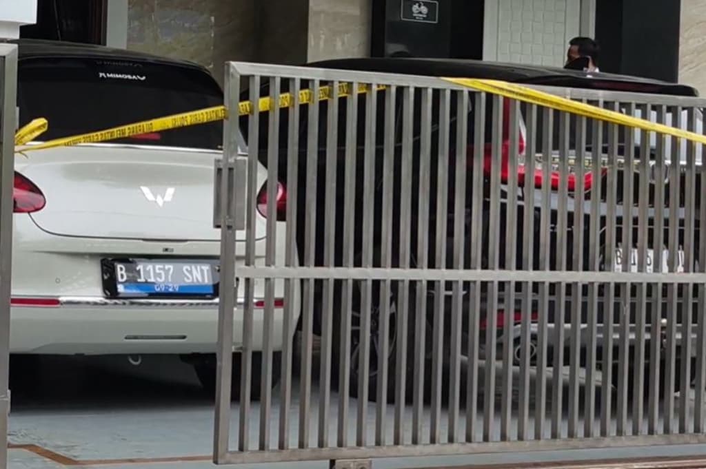 Kronologi Pasutri Ditemukan Bersimbah Darah di Rumah Mewah Jatibening Bekasi, Diduga Dirampok Kronologi Pasutri Ditemukan Bersimbah Darah di Rumah Mewah Jatibening Bekasi, Diduga Dirampok