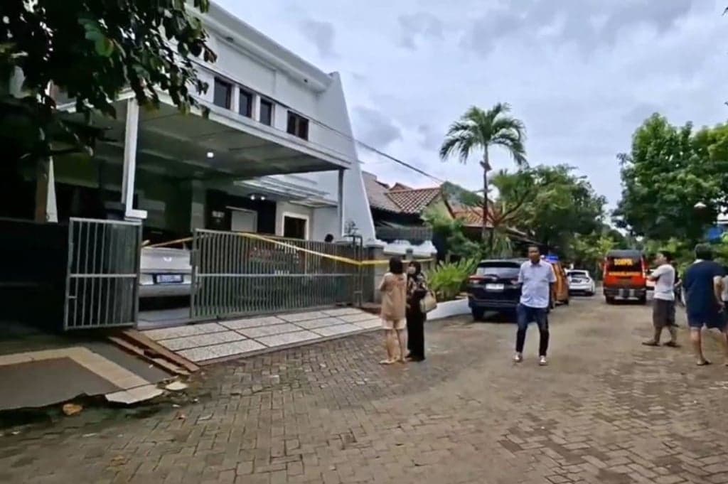 Rieke Diah Pitaloka Desak Polisi Ungkap Otak Pembunuhan Lansia di Jatibening Bekasi Rieke Diah Pitaloka Desak Polisi Ungkap Otak Pembunuhan Lansia di Jatibening Bekasi