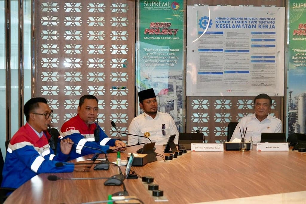 Menko Polkam Cek Operasional Kilang Balikpapan, Antisipasi Dampak Perang di Timur Tengah Menko Polkam Cek Operasional Kilang Balikpapan, Antisipasi Dampak Perang di Timur Tengah