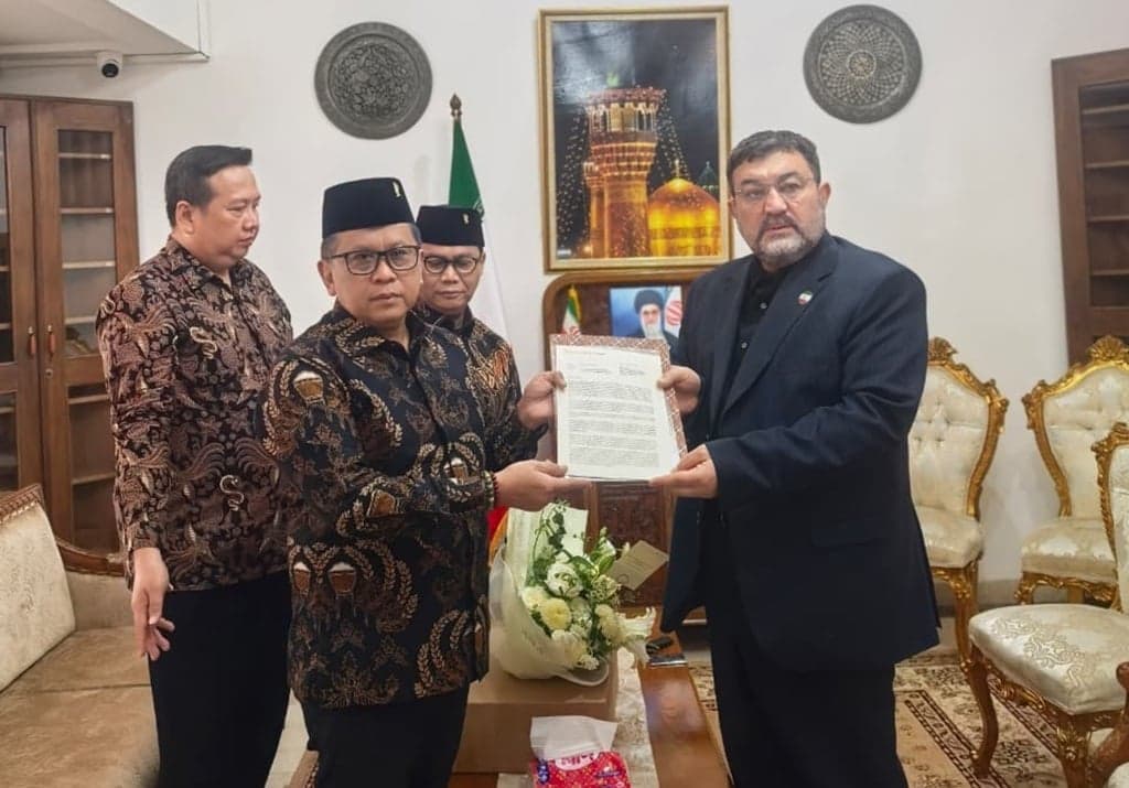 Megawati Kirim Surat Duka atas Wafatnya Khamenei, Tegaskan Sikap Politik Luar Negeri Bebas Aktif Megawati Kirim Surat Duka atas Wafatnya Khamenei, Tegaskan Sikap Politik Luar Negeri Bebas Aktif
