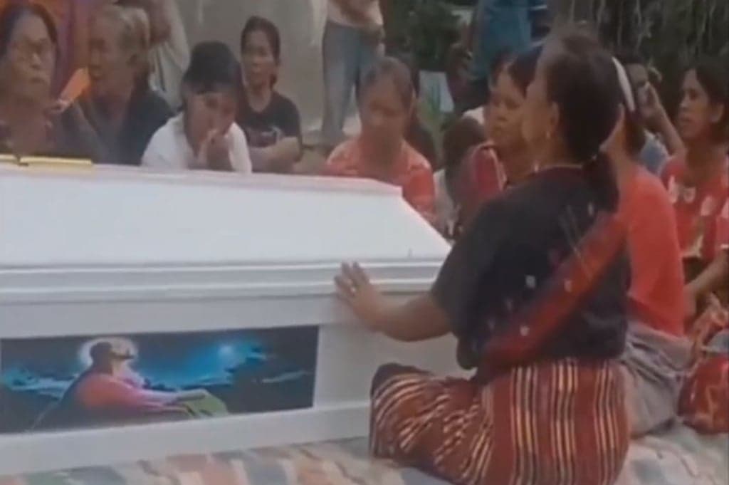 Geger! Mayat Pria Ditemukan di Sungai Lagunda Sergai, Diduga Korban Pembunuhan Geger! Mayat Pria Ditemukan di Sungai Lagunda Sergai, Diduga Korban Pembunuhan