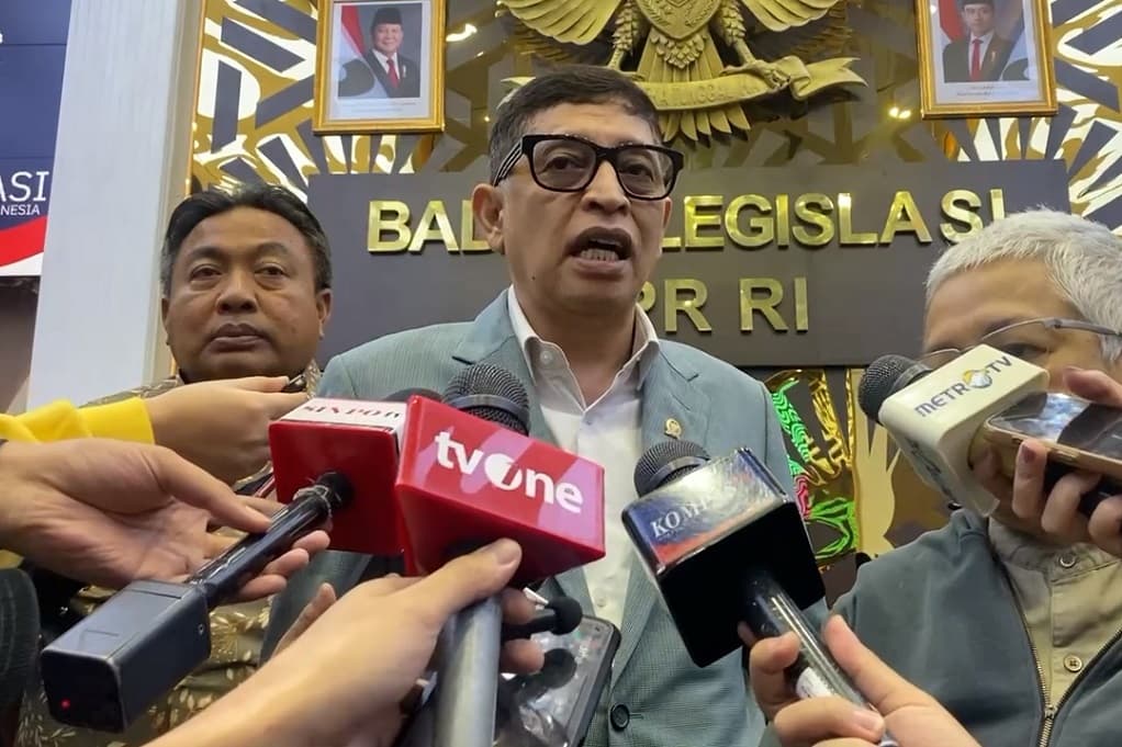 Rapat RUU PPRT, DPR Tegaskan Pekerja Rumah Tangga Wajib Punya BPJS Rapat RUU PPRT, DPR Tegaskan Pekerja Rumah Tangga Wajib Punya BPJS