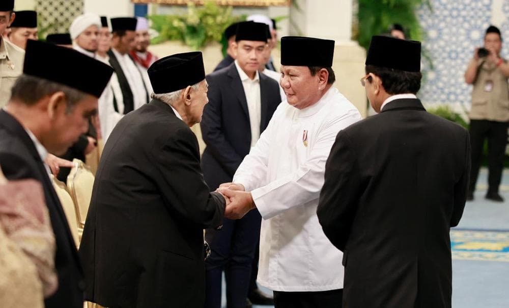 Prabowo Puji Quraish Shihab saat Nuzulul Quran di Istana: Perbedaan Bukan Perpecahan Prabowo Puji Quraish Shihab saat Nuzulul Quran di Istana: Perbedaan Bukan Perpecahan