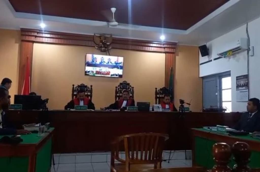 Sidang Gugatan Ijazah di PN Solo, Penggugat Minta Jokowi Ucapkan Sumpah Pemutus Sidang Gugatan Ijazah di PN Solo, Penggugat Minta Jokowi Ucapkan Sumpah Pemutus