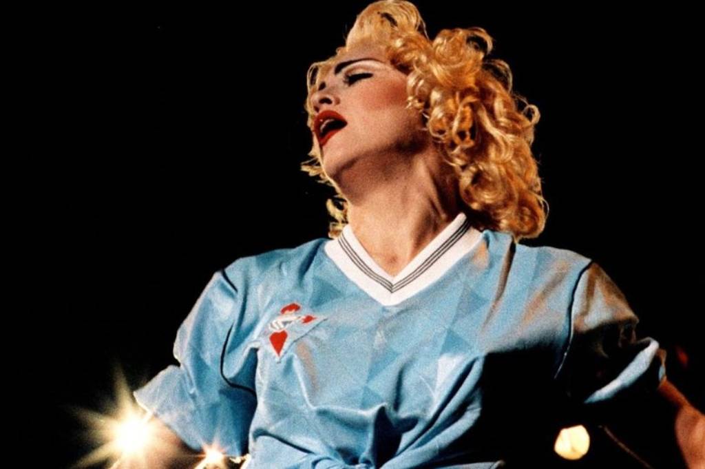 Misteri Jersey Celta Vigo yang Dipakai Madonna 36 Tahun Lalu, Klub Kini Berburu Jejaknya Misteri Jersey Celta Vigo yang Dipakai Madonna 36 Tahun Lalu, Klub Kini Berburu Jejaknya