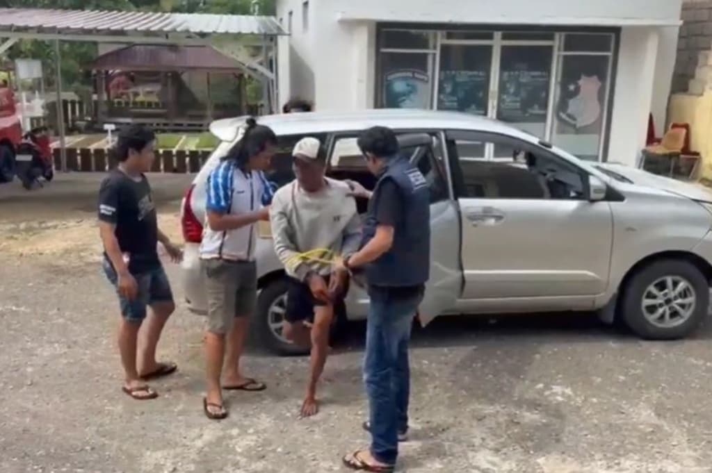 Ibu di Buton Syok Baca Pesan Suami Ajak Anak Berbuat Mesum, Ternyata Sudah 3 Tahun Ibu di Buton Syok Baca Pesan Suami Ajak Anak Berbuat Mesum, Ternyata Sudah 3 Tahun