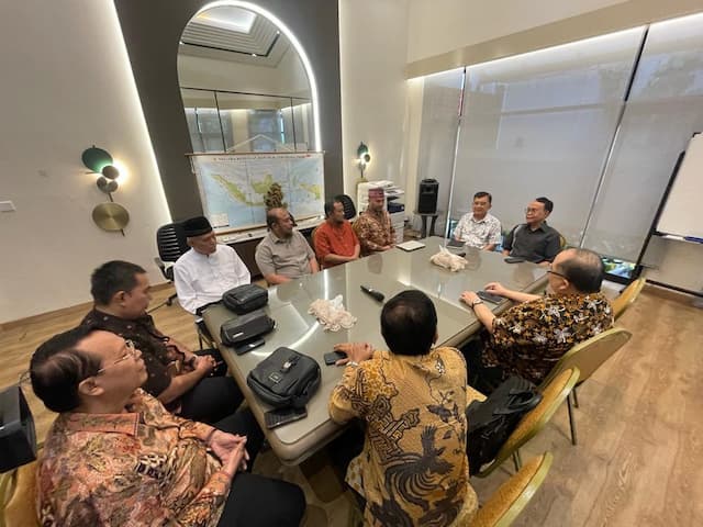 Guru Besar dan Peneliti Berkumpul di Rumah JK Sore Ini, Bahas Defisit Anggaran Daerah Guru Besar dan Peneliti Berkumpul di Rumah JK Sore Ini, Bahas Defisit Anggaran Daerah