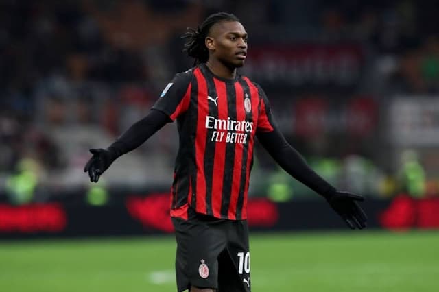 Rafael Leao Ngamuk karena Diganti di Laga Lazio vs AC Milan, Tendang Botol di Pinggir Lapangan Rafael Leao Ngamuk karena Diganti di Laga Lazio vs AC Milan, Tendang Botol di Pinggir Lapangan