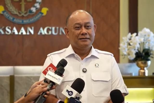 BGN Sebut Jumlah Motor Listrik untuk Kepala SPPG Bukan 70.000 Unit, Hanya 25.000 BGN Sebut Jumlah Motor Listrik untuk Kepala SPPG Bukan 70.000 Unit, Hanya 25.000