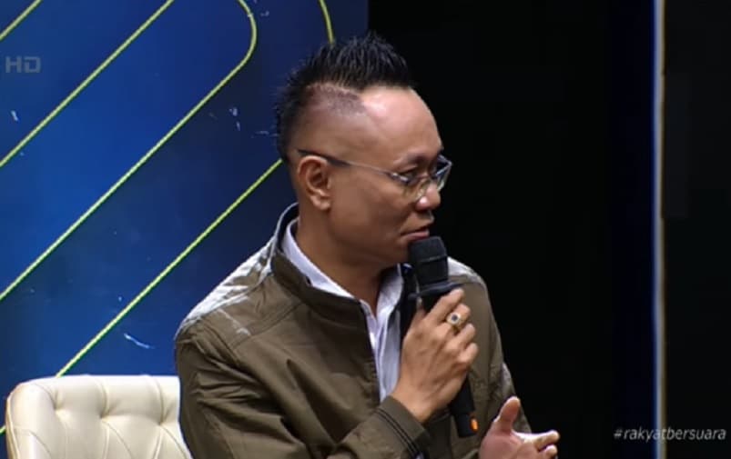 Ade Darmawan Sebut Rismon Sianipar Kembali ke Jalan yang Benar, Ini Penjelasannya Ade Darmawan Sebut Rismon Sianipar Kembali ke Jalan yang Benar, Ini Penjelasannya