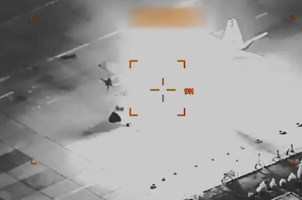 Iran Murka Fasilitas Gas Terbesarnya Dibom AS-Israel: Perang Level Baru Telah Dimulai! Iran Murka Fasilitas Gas Terbesarnya Dibom AS-Israel: Perang Level Baru Telah Dimulai!