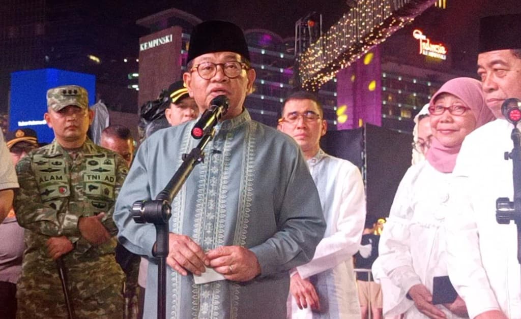 Pramono-Rano Salat Idulfitri di Balai Kota, Ma'ruf Amin Jadi Khatib Pramono-Rano Salat Idulfitri di Balai Kota, Ma'ruf Amin Jadi Khatib