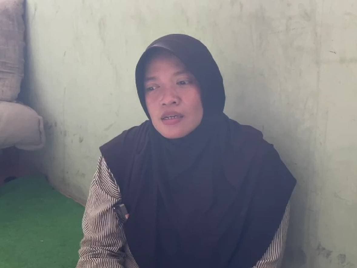 Fakta Baru Kematian Cucu Mpok Nori Terungkap! Sebelum Tewas Dibunuh, Almarhumah Keguguran 3 Kali Fakta Baru Kematian Cucu Mpok Nori Terungkap! Sebelum Tewas Dibunuh, Almarhumah Keguguran 3 Kali