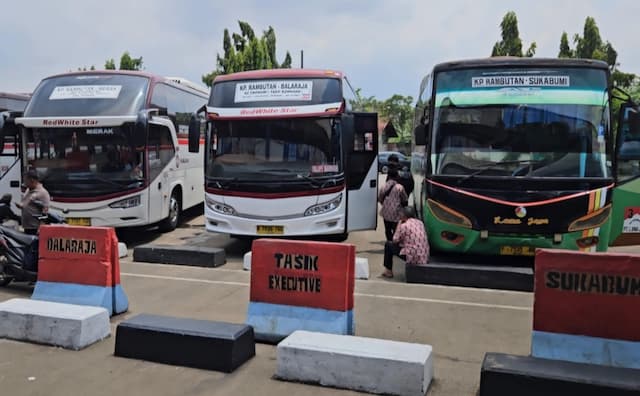 Arus Balik Lebaran, 2.501 Pemudik Tiba di Terminal Kampung Rambutan Hari Ini Arus Balik Lebaran, 2.501 Pemudik Tiba di Terminal Kampung Rambutan Hari Ini