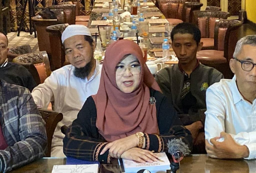 Dokter Tifa Tegaskan Tak akan Ajukan Restorative Justice: Saya Korban Kriminalisasi Dokter Tifa Tegaskan Tak akan Ajukan Restorative Justice: Saya Korban Kriminalisasi