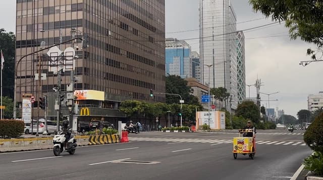 WFA Berlaku usai Lebaran, Lalin di Jakarta Ramai Lancar WFA Berlaku usai Lebaran, Lalin di Jakarta Ramai Lancar