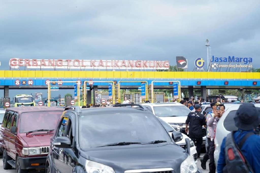 Puncak Arus Balik Lebaran, Polda Jateng Antisipasi Lonjakan Kendaraan ke Jakarta Puncak Arus Balik Lebaran, Polda Jateng Antisipasi Lonjakan Kendaraan ke Jakarta