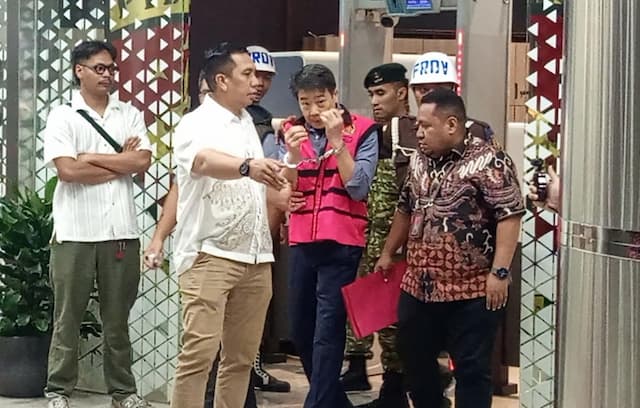 Samin Tan Tersangka Korupsi Pengelolaan Tambang, Langsung Ditahan Samin Tan Tersangka Korupsi Pengelolaan Tambang, Langsung Ditahan