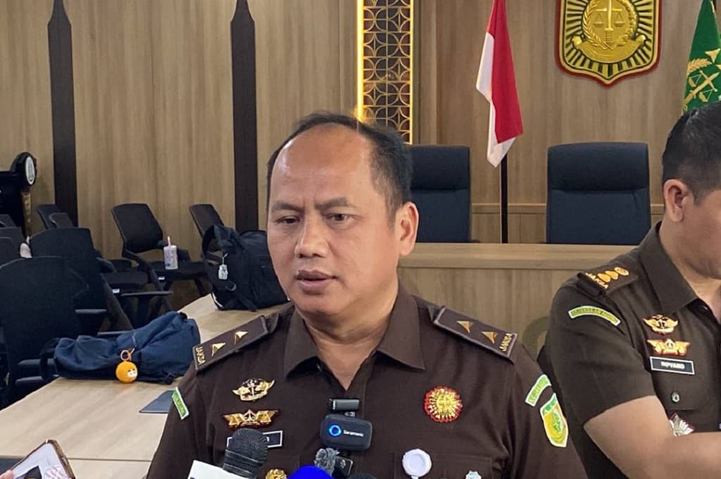 Kejagung: Amsal Sitepu Lakukan Mark Up, Manfaatkan Kepolosan Kepala Desa Kejagung: Amsal Sitepu Lakukan Mark Up, Manfaatkan Kepolosan Kepala Desa