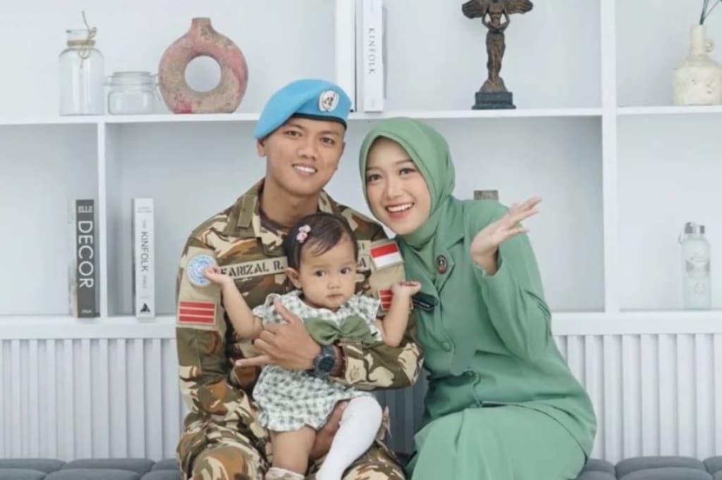 Kisah Prajurit TNI Gugur akibat Serangan Israel di Lebanon, Praka Farizal Tinggalkan Istri dan Anak Kisah Prajurit TNI Gugur akibat Serangan Israel di Lebanon, Praka Farizal Tinggalkan Istri dan Anak