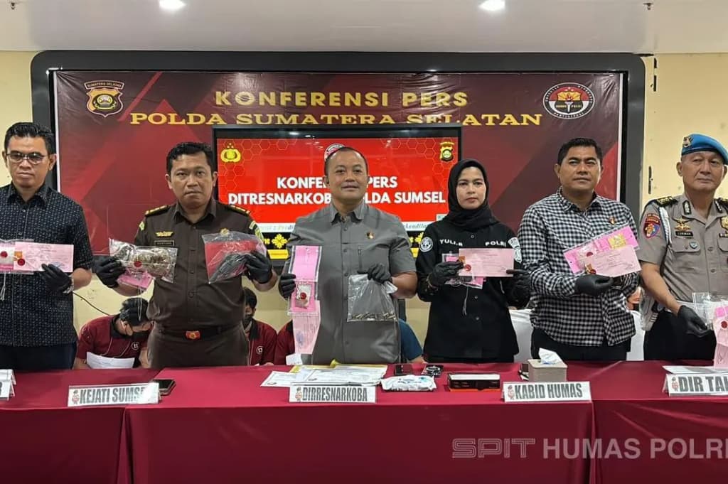 Polda Sumsel Musnahkan Sabu dan Ekstasi Rp1,2 Miliar, Selamatkan 20.442 Jiwa dari Narkoba Polda Sumsel Musnahkan Sabu dan Ekstasi Rp1,2 Miliar, Selamatkan 20.442 Jiwa dari Narkoba