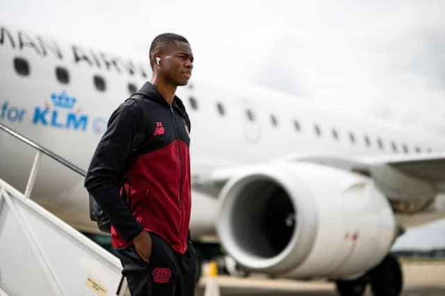 Arsenal dan Real Madrid Berebut Striker 19 Tahun Seharga Rp1,3 Triliun Arsenal dan Real Madrid Berebut Striker 19 Tahun Seharga Rp1,3 Triliun