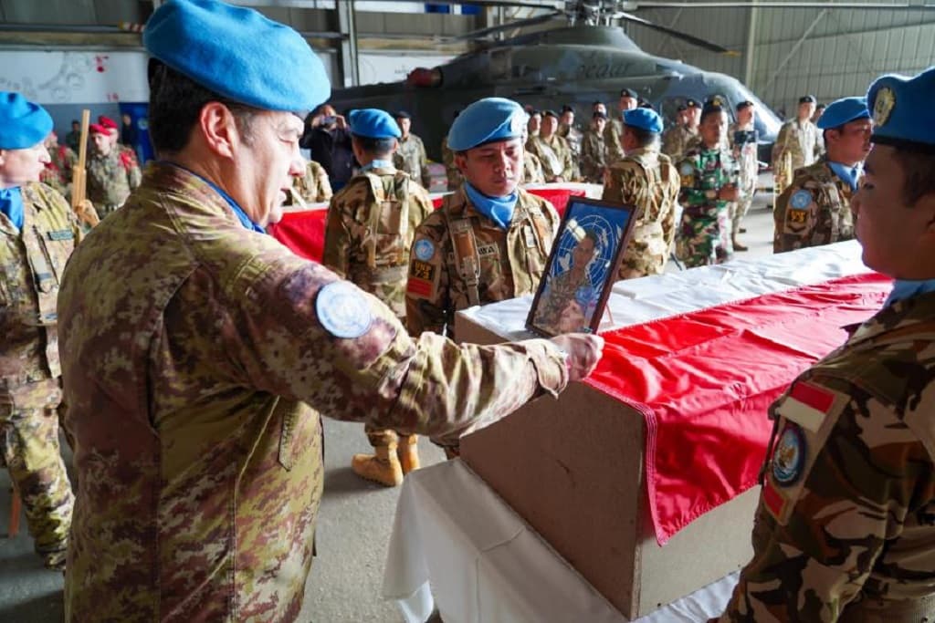 Komandan UNIFIL Puji 3 Prajurit TNI yang Gugur di Lebanon: Berani dan Terhormat Komandan UNIFIL Puji 3 Prajurit TNI yang Gugur di Lebanon: Berani dan Terhormat
