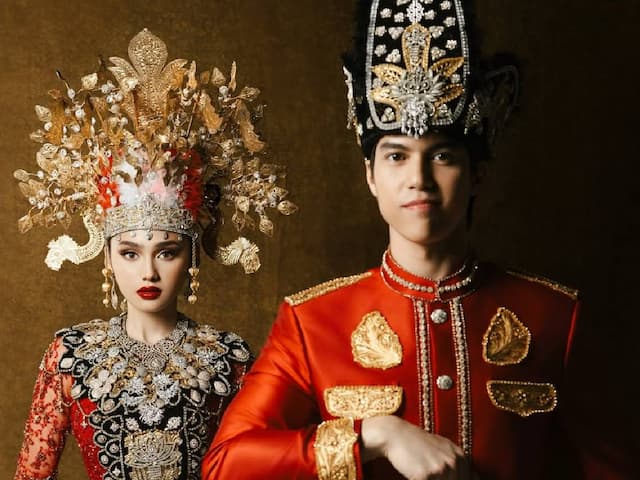 Viral El Rumi dan Syifa Hadju Prewedding dengan Adat Gorontalo, Ini Fotonya! Viral El Rumi dan Syifa Hadju Prewedding dengan Adat Gorontalo, Ini Fotonya!