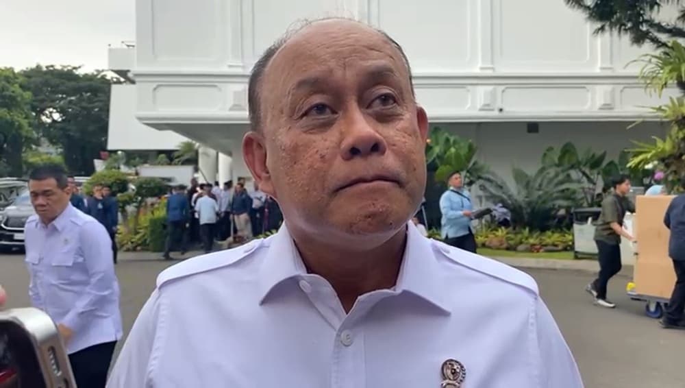 Kepala BGN Sebut Ribuan Motor Listrik bakal Didistribusikan ke Daerah Sulit Dijangkau Kepala BGN Sebut Ribuan Motor Listrik bakal Didistribusikan ke Daerah Sulit Dijangkau