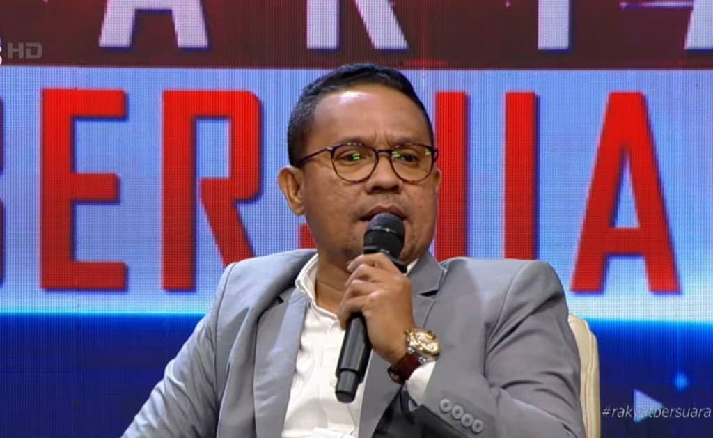 Pengacara Roy Suryo Cs Kritik Penyelidikan Kasus Ijazah Jokowi, Berkas Tak Kunjung Dilimpahkan Pengacara Roy Suryo Cs Kritik Penyelidikan Kasus Ijazah Jokowi, Berkas Tak Kunjung Dilimpahkan