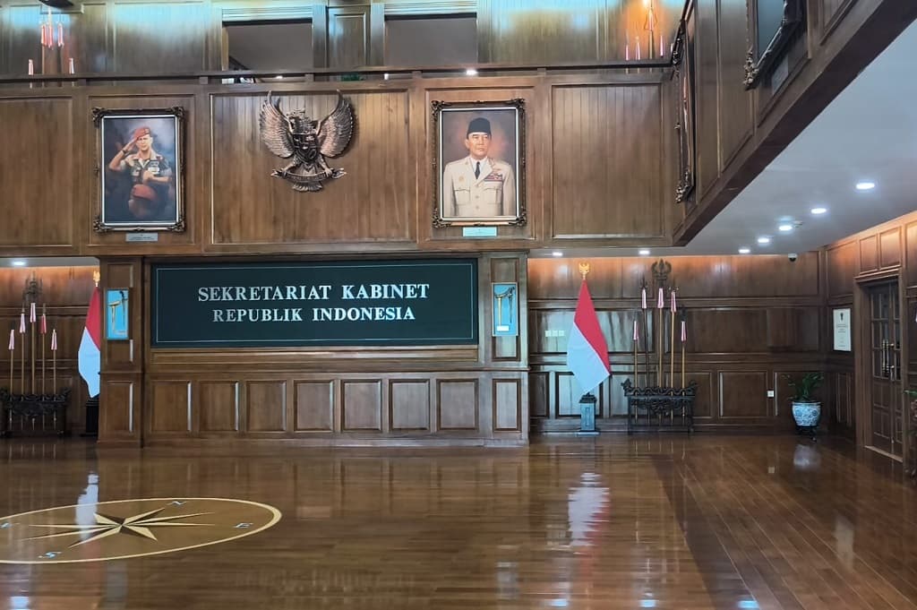 Hari Pertama WFH ASN, Kantornya Seskab Teddy Lebih Lengang Hari Pertama WFH ASN, Kantornya Seskab Teddy Lebih Lengang