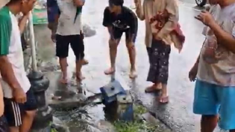 Balita Terseret Banjir di Ponorogo Ditemukan, Kondisi Mengenaskan Balita Terseret Banjir di Ponorogo Ditemukan, Kondisi Mengenaskan
