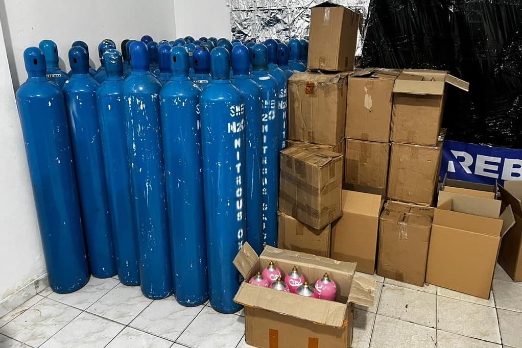 Bareskrim Gerebek Pabrik Whip Pink Ilegal di Jakarta, Omzet Tembus Miliaran Rupiah Bareskrim Gerebek Pabrik Whip Pink Ilegal di Jakarta, Omzet Tembus Miliaran Rupiah