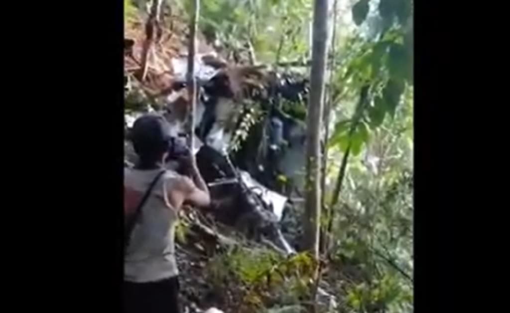 Helikopter Angkut 8 Orang Jatuh di Hutan Sekadau, Evakuasi Terkendala Medan dan Cuaca Helikopter Angkut 8 Orang Jatuh di Hutan Sekadau, Evakuasi Terkendala Medan dan Cuaca