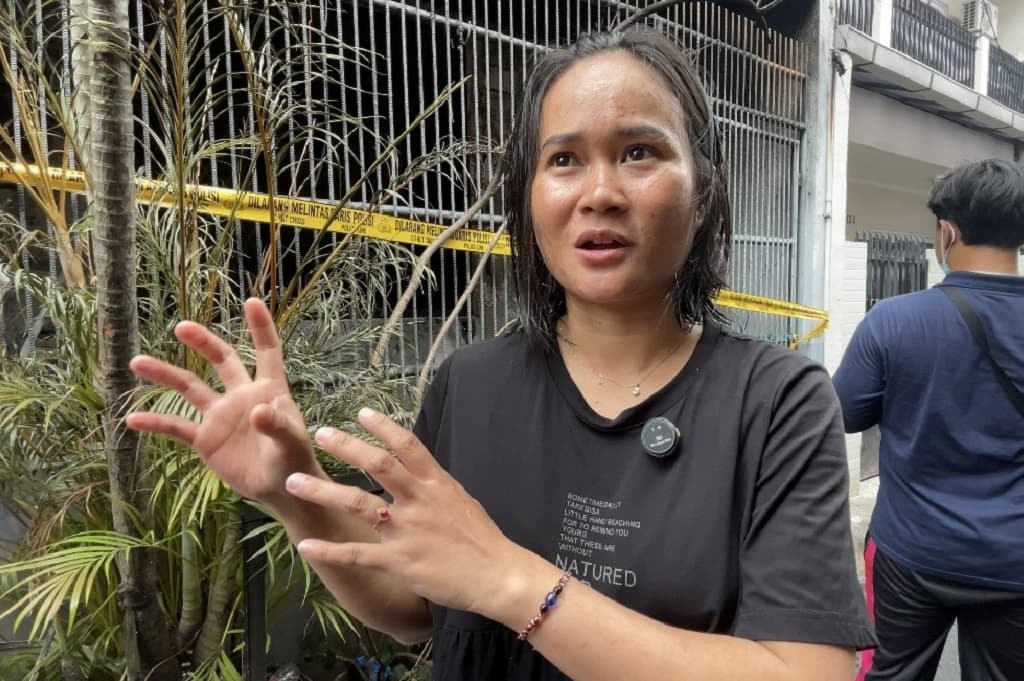 5 Orang Sekeluarga Tewas akibat Kebakaran di Jakbar, Warga Sulit Menolong karena Pintu Terkunci 5 Orang Sekeluarga Tewas akibat Kebakaran di Jakbar, Warga Sulit Menolong karena Pintu Terkunci