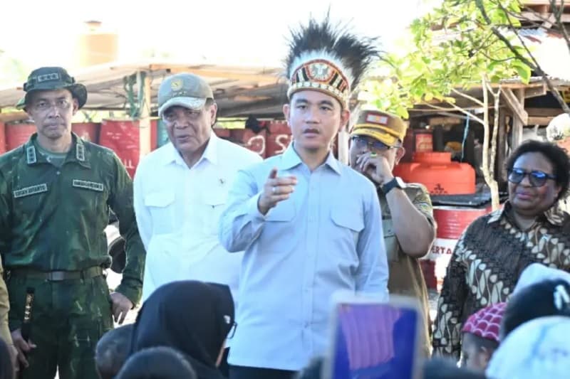 Menko Polkam Dampingi Gibran saat Kunjungi Yahukimo, Pastikan Kondisi Aman Menko Polkam Dampingi Gibran saat Kunjungi Yahukimo, Pastikan Kondisi Aman