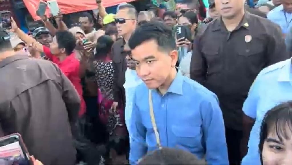 Wapres Gibran: Pak JK itu Idola Saya, Banyak Kiprahnya untuk Negeri Ini Wapres Gibran: Pak JK itu Idola Saya, Banyak Kiprahnya untuk Negeri Ini