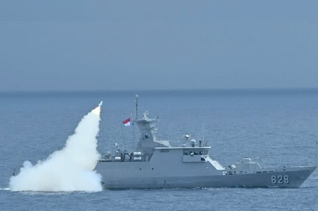 Momen TNI Unjuk Kekuatan Tempur, Siap Hadapi Era Peperangan Rudal! Momen TNI Unjuk Kekuatan Tempur, Siap Hadapi Era Peperangan Rudal!