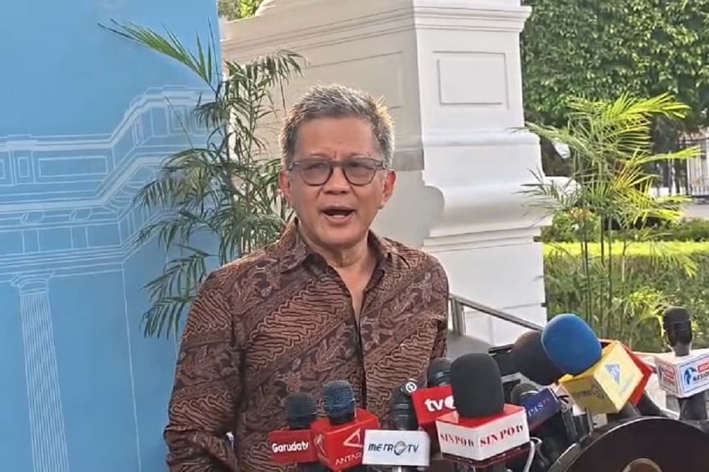 Blak-Blakan! Rocky Gerung Bocorkan Percakapan dengan Prabowo di Istana Blak-Blakan! Rocky Gerung Bocorkan Percakapan dengan Prabowo di Istana