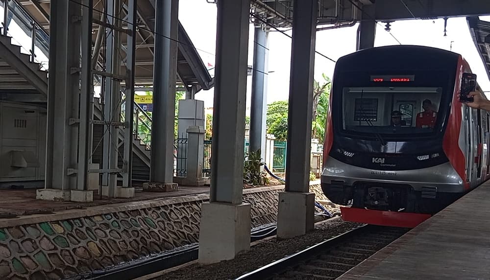 KRL arah Cikarang Mulai Uji Coba Siang Ini di Bekasi Timur, Begini Hasilnya KRL arah Cikarang Mulai Uji Coba Siang Ini di Bekasi Timur, Begini Hasilnya